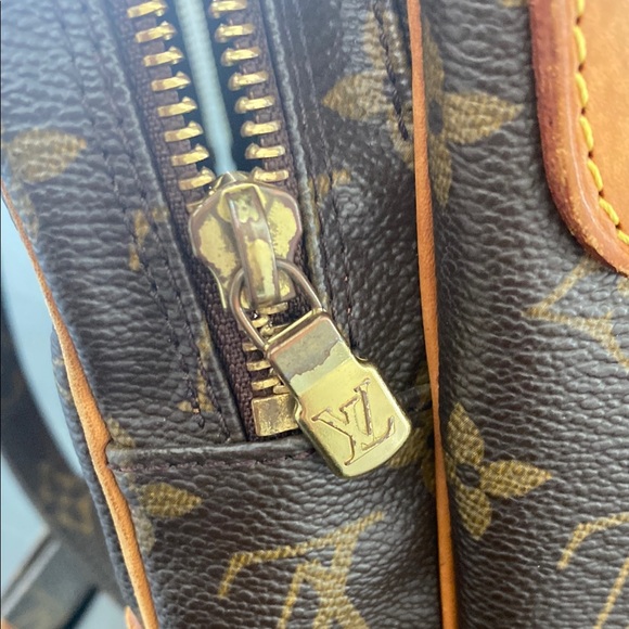 Louis Vuitton Amazon Crossbody Classic Monogram with Dust Bag - Picture 10 of 13